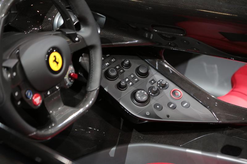 Ferrari Monza SP2 | nos photos depuis le Mondial de l'Auto 2018